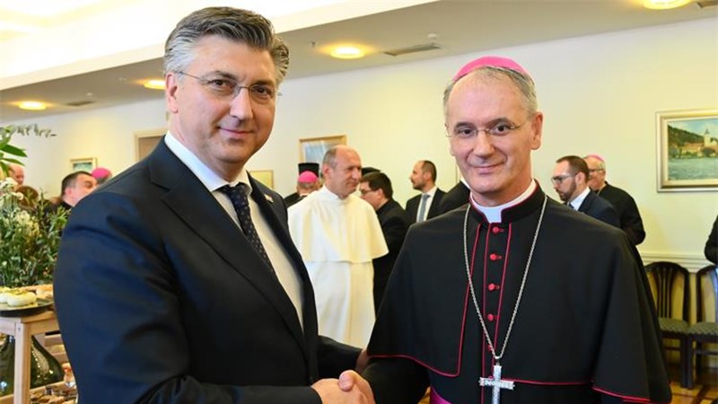 Plenković: Poruke mons. Kutleše doživjet će veliki odjek u hrvatskom narodu
